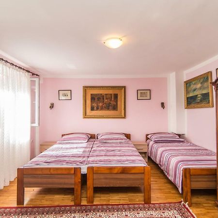 Apartmani Marina ポレッチ エクステリア 写真