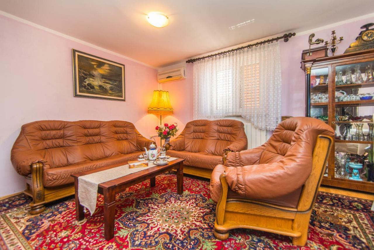 Apartmani Marina ポレッチ エクステリア 写真