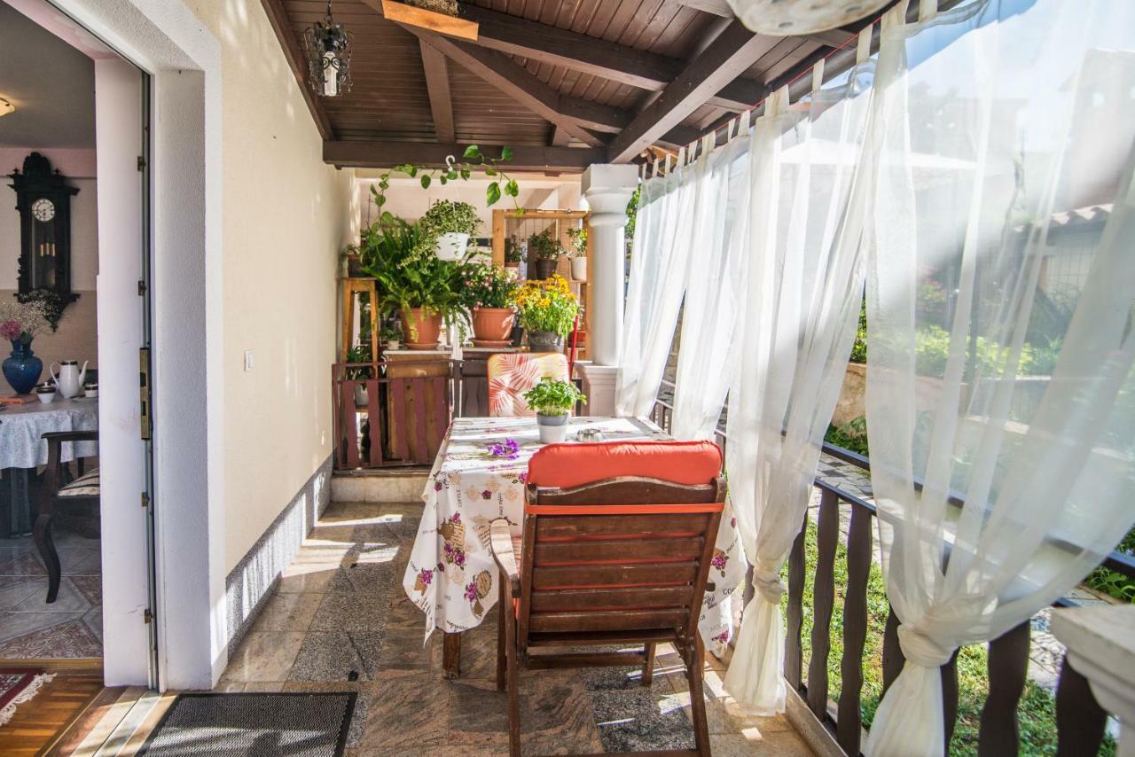 Apartmani Marina ポレッチ エクステリア 写真