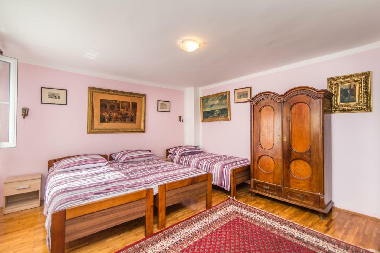 Apartmani Marina ポレッチ エクステリア 写真